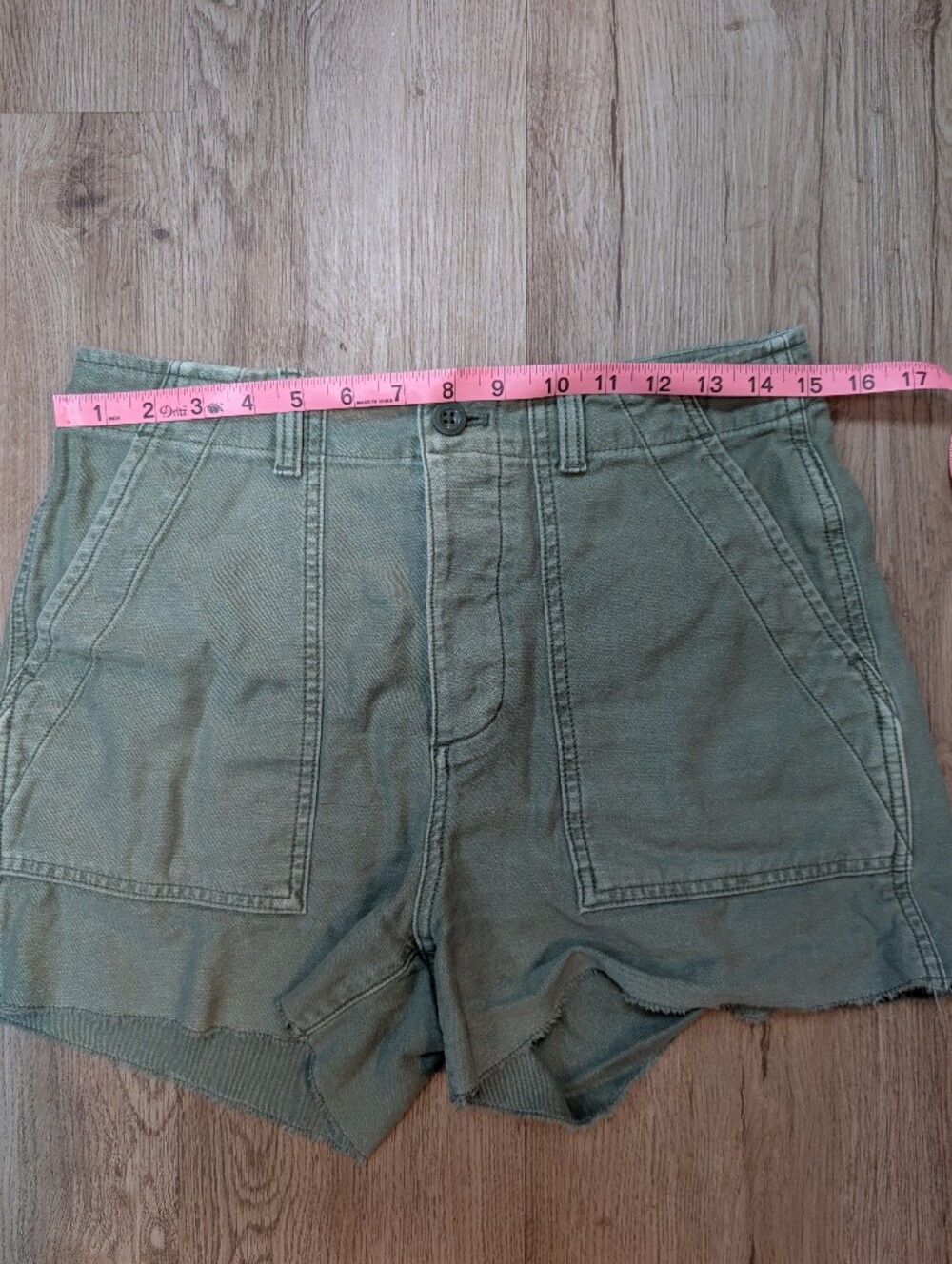 Gap Utility Short - Picture 7 of 8
